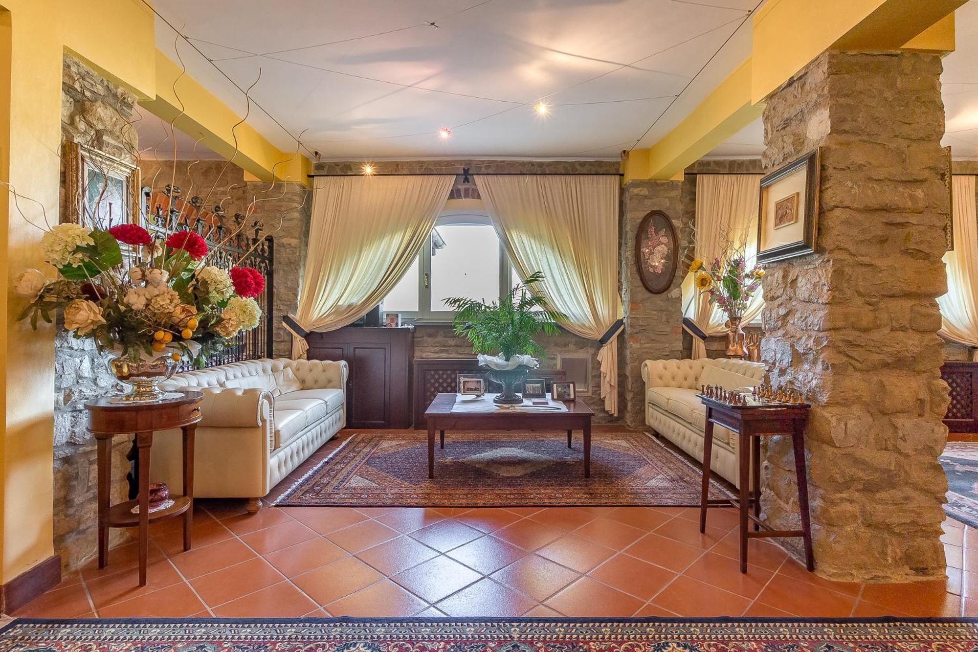 Tenuta Pian D'Attesio - Agriturismo Castelletto Soprano Luaran gambar