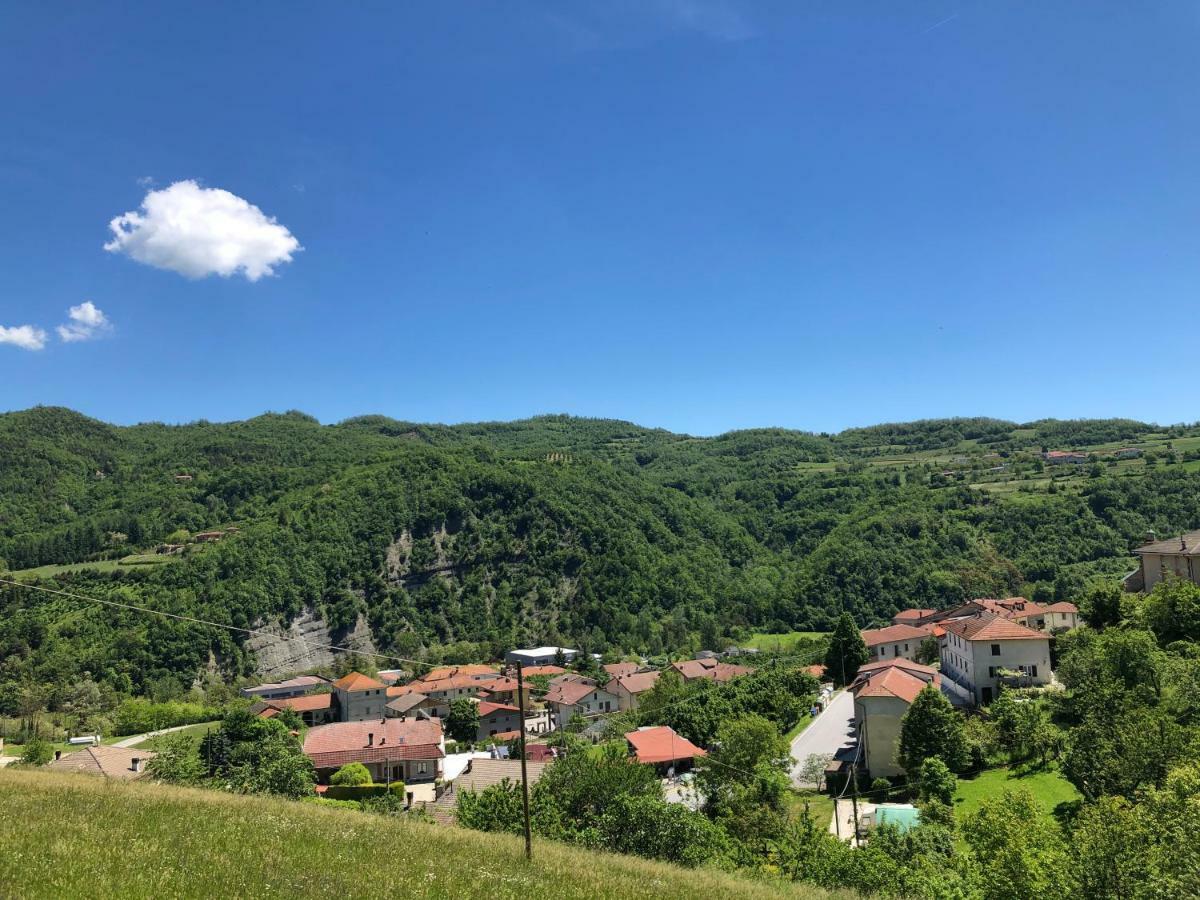 Tenuta Pian D'Attesio - Agriturismo Castelletto Soprano Luaran gambar